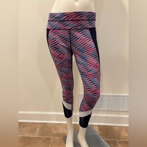Athleta Electra Sonar 7/8 Tight Blue and Pink Mesh Calf Leggings, Size Medium